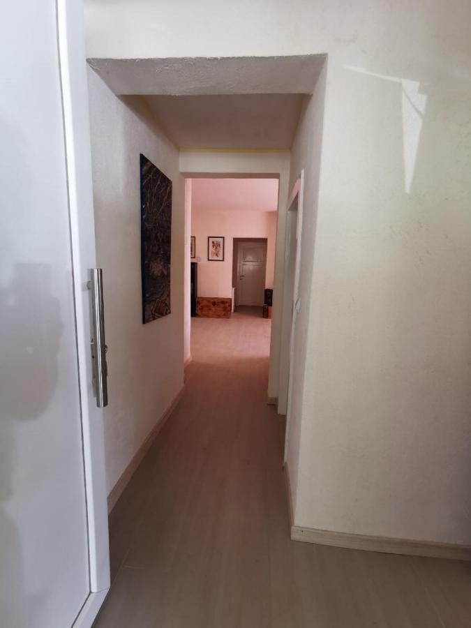 Apartment Nera Omis Exterior photo